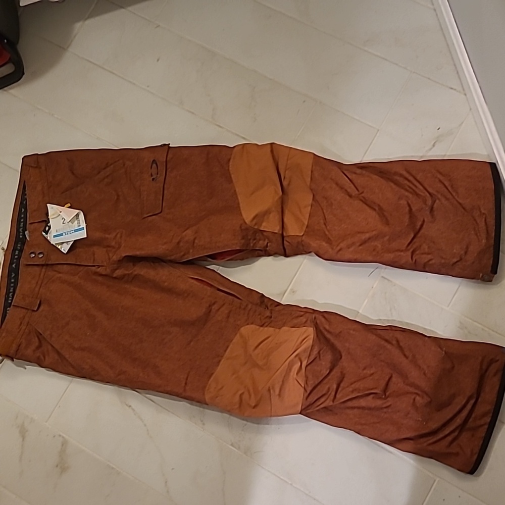 OAKLEY SKI/SNOWBOARD PANTS